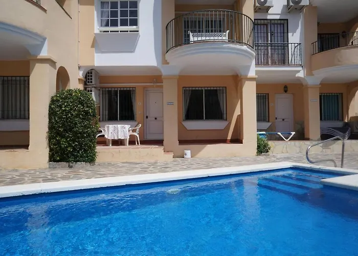 Flores De Burriana Daire Nerja